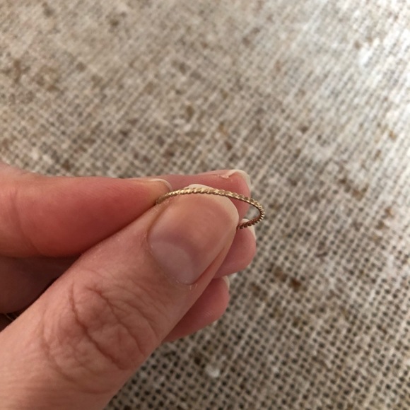 5 gold-filled stacker rings - Bread&Circus & Etsy - Picture 6 of 8